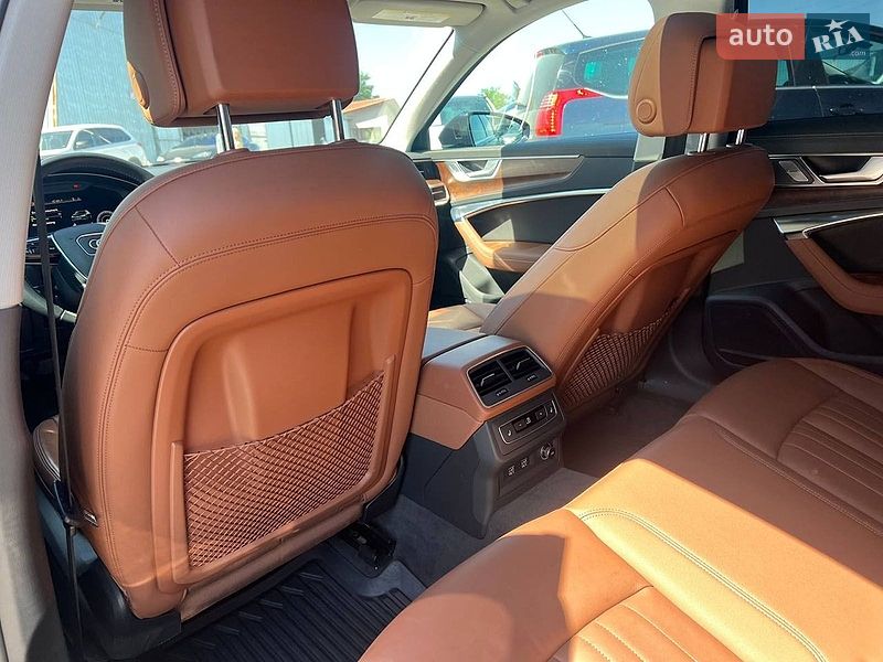 Седан Audi A6 2019 в Львові