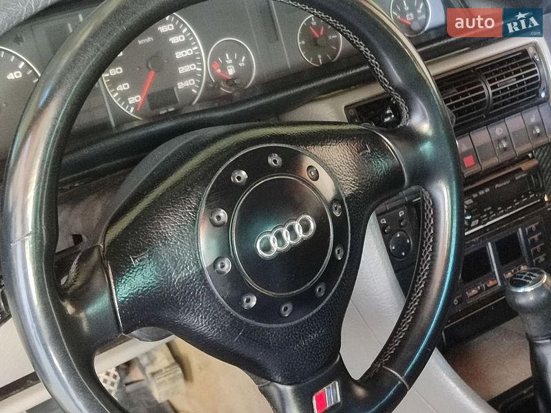 Седан Audi A6 1996 в Ганичах