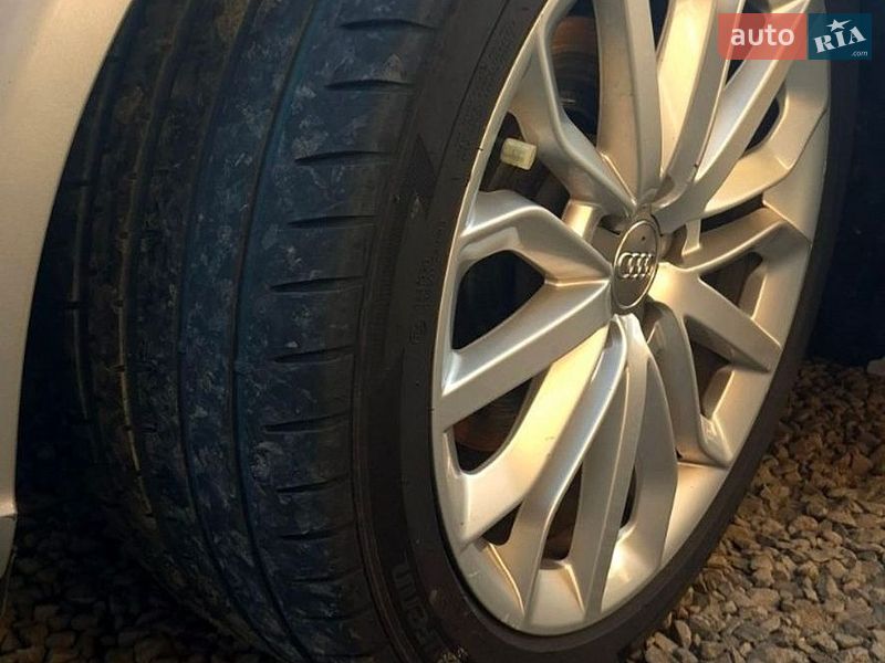 Седан Audi A6 2012 в Мукачево
