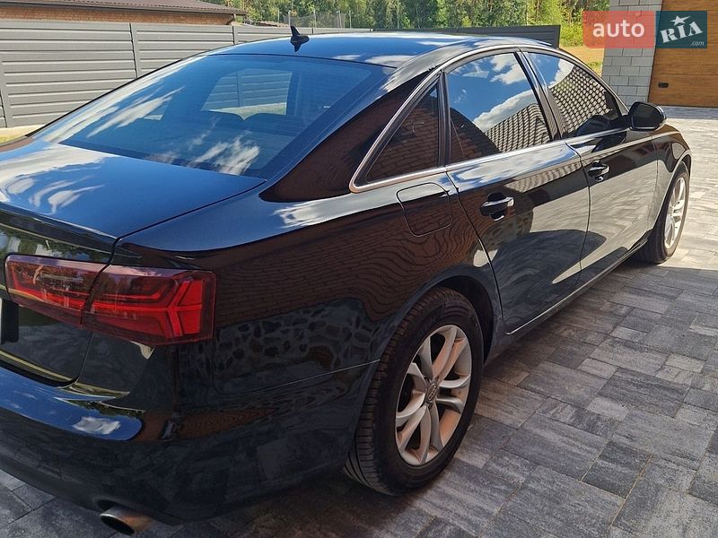 Седан Audi A6 2012 в Сарнах