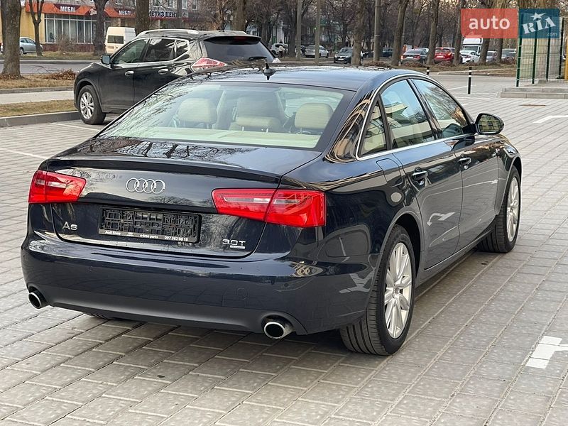 Седан Audi A6 2013 в Рівному