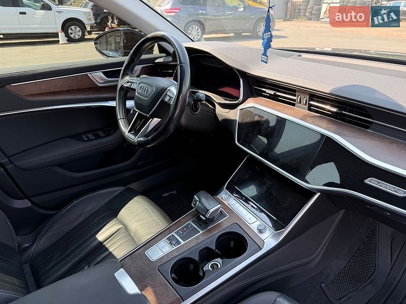 Седан Audi A6 2020 в Киеве