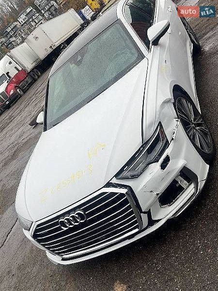 Седан Audi A6 2018 в Звягелі