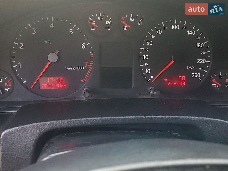 Седан Audi A6 2001 в Чугуєві