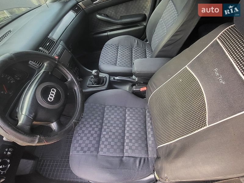 Седан Audi A6 2001 в Чугуєві