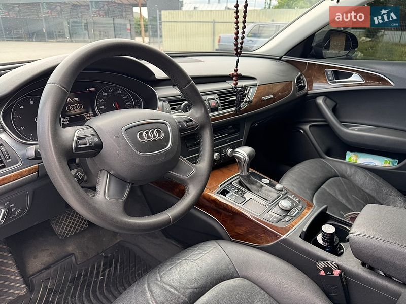 Седан Audi A6 2012 в Ивано-Франковске