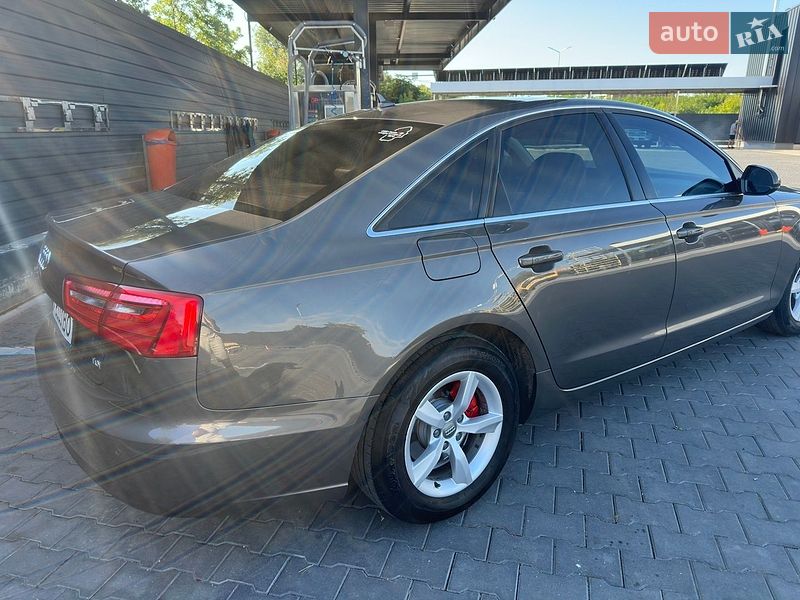 Седан Audi A6 2012 в Каменец-Подольском