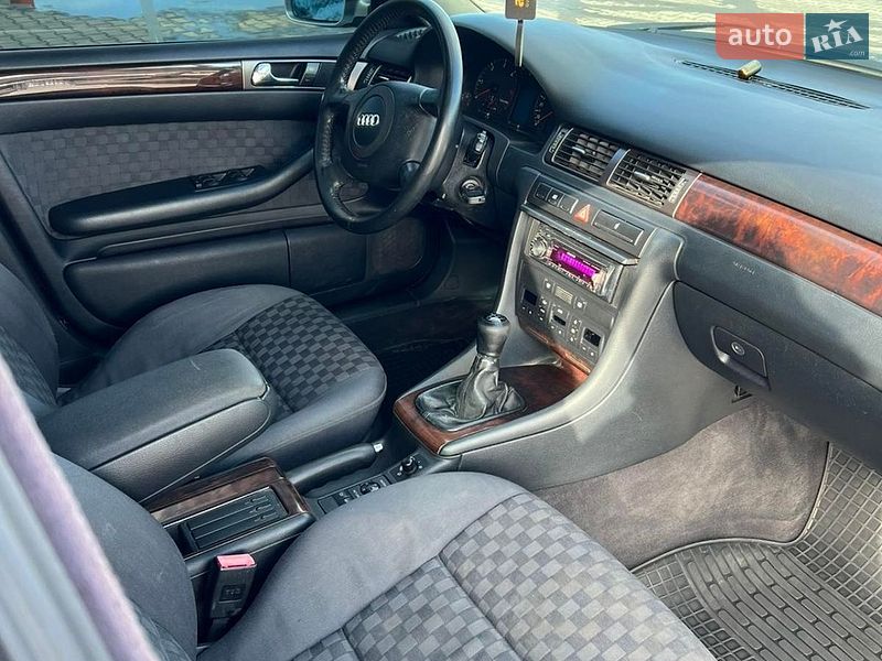 Седан Audi A6 1998 в Болграді