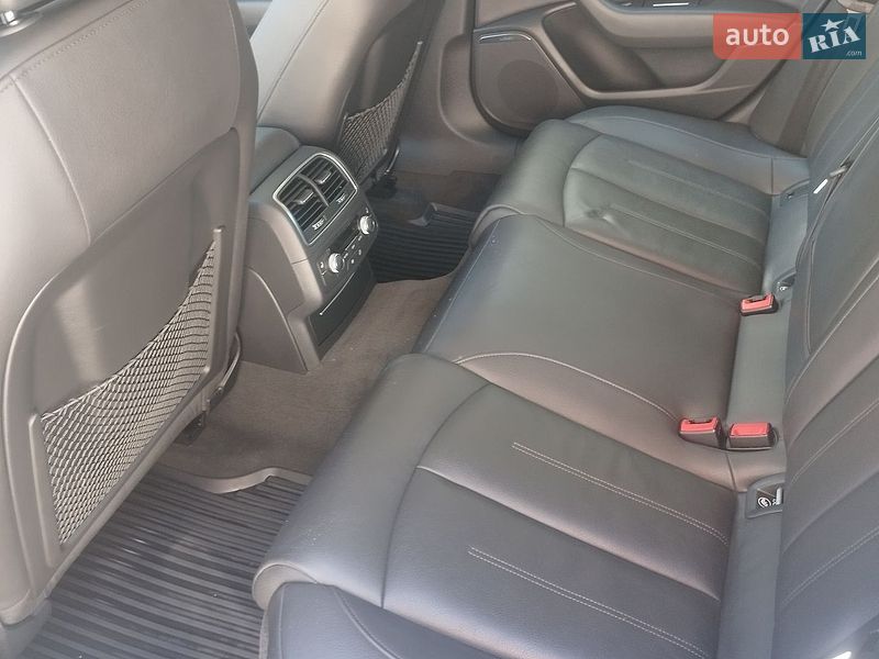 Седан Audi A6 2018 в Нововолинську