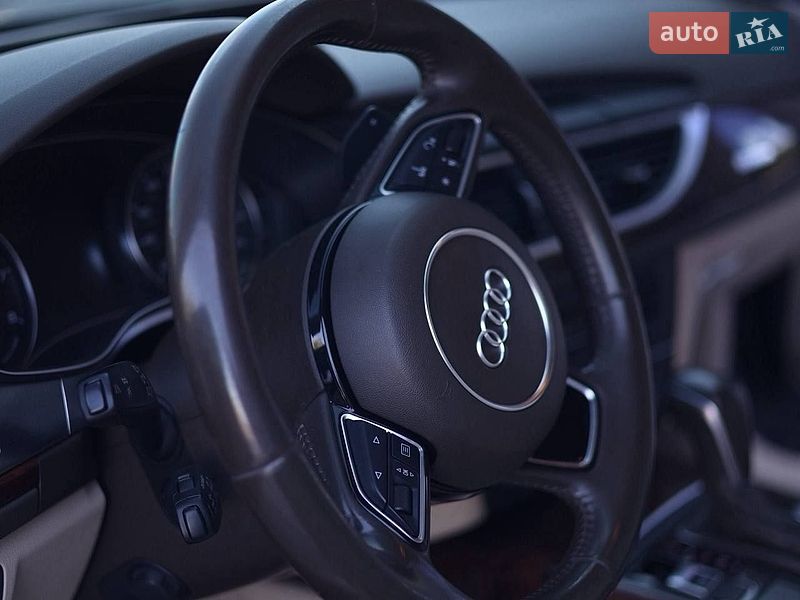 Седан Audi A6 2015 в Первомайську