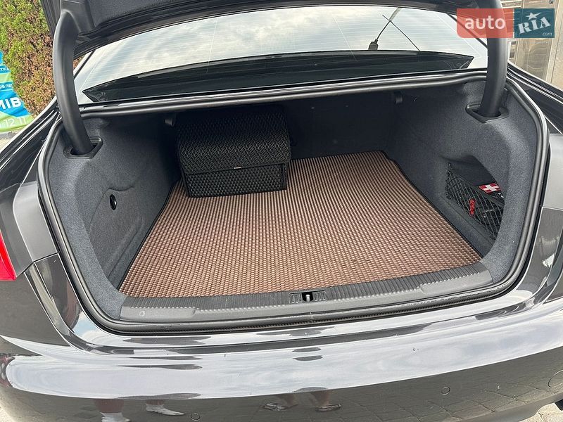 Седан Audi A6 2011 в Івано-Франківську