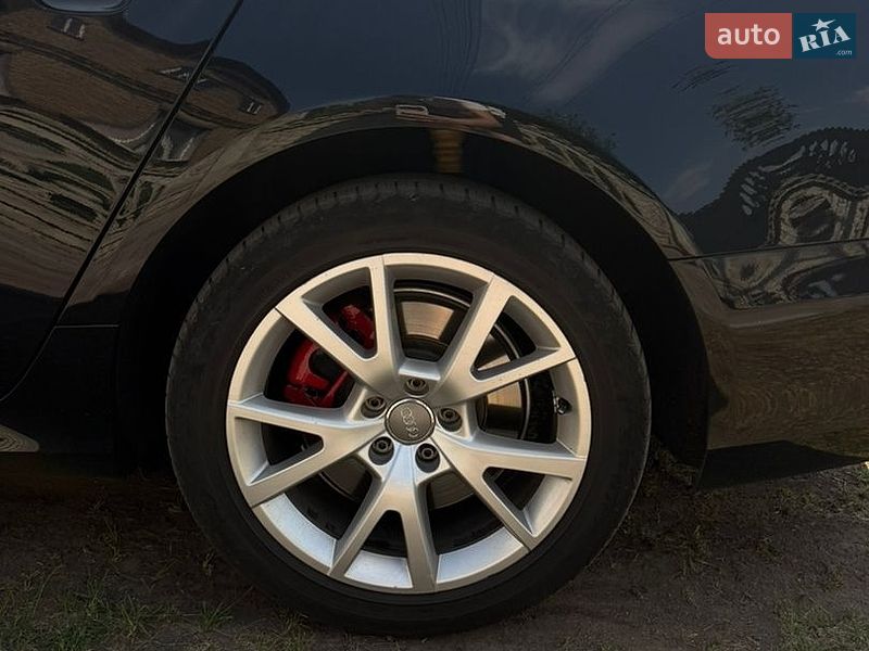 Седан Audi A6 2013 в Киеве