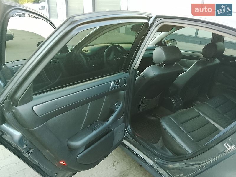 Седан Audi A6 2002 в Умані
