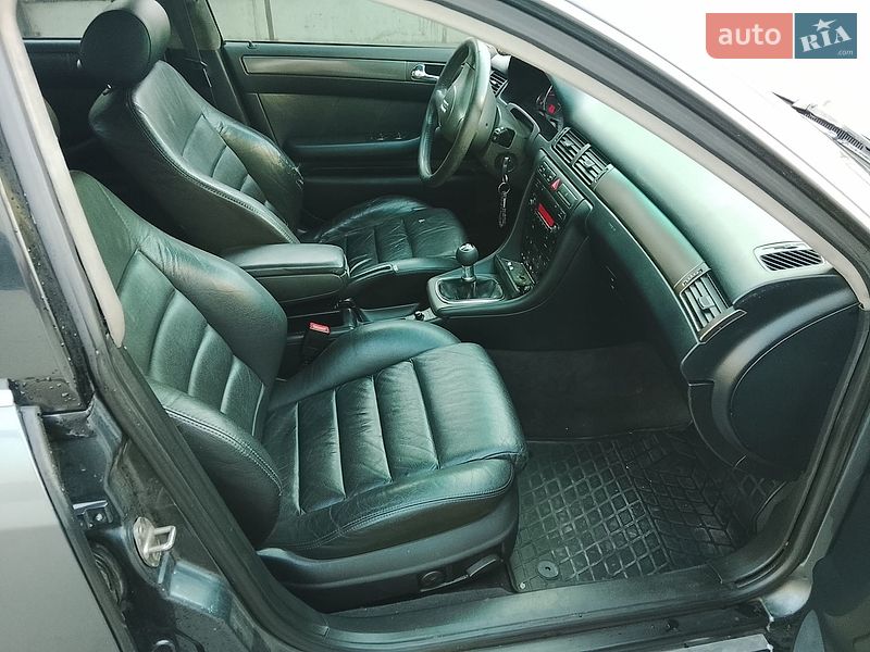 Седан Audi A6 2002 в Умані