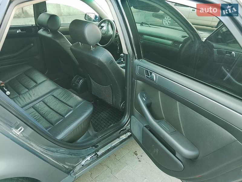 Седан Audi A6 2002 в Умані
