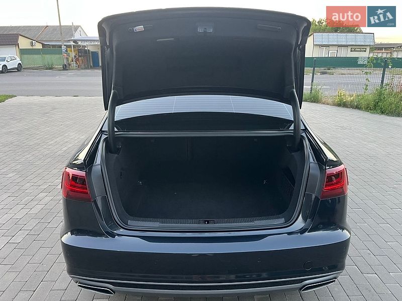 Седан Audi A6 2015 в Миргороде
