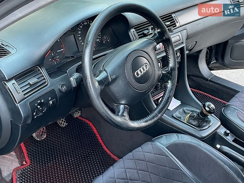 Седан Audi A6 1998 в Лубнах