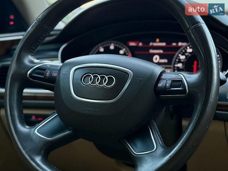 Седан Audi A6 2013 в Ивано-Франковске