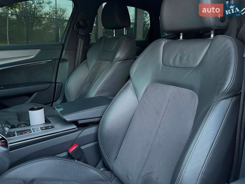 Седан Audi A6 2018 в Ужгороде