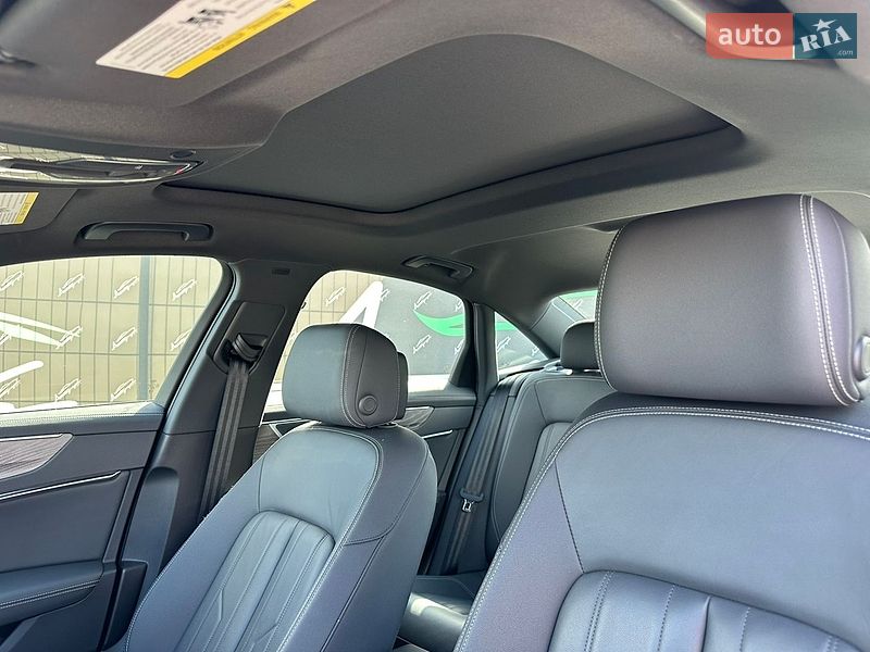Седан Audi A6 2024 в Киеве