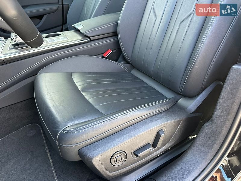 Седан Audi A6 2024 в Киеве