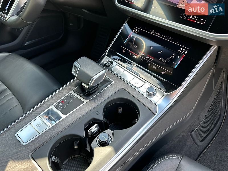 Седан Audi A6 2024 в Киеве