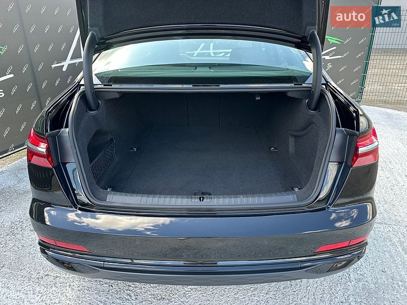 Седан Audi A6 2024 в Киеве