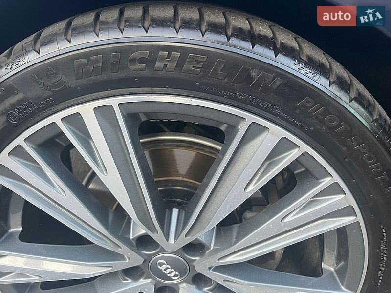 Седан Audi A6 2019 в Киеве