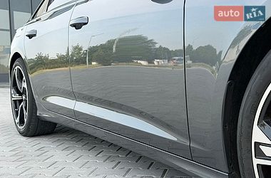 Седан Audi A6 2019 в Чернівцях