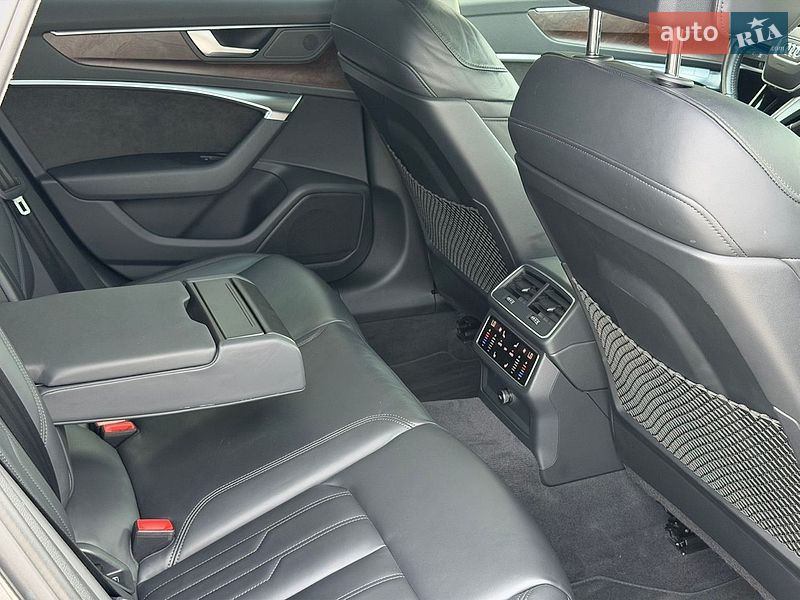 Седан Audi A6 2019 в Черновцах