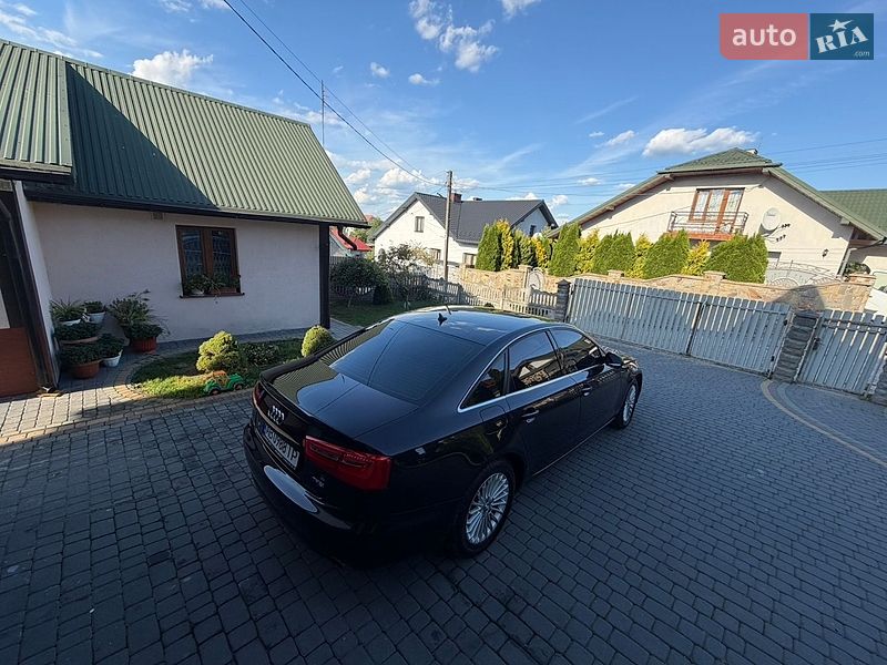 Седан Audi A6 2012 в Новояворовске