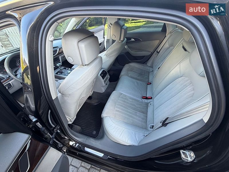 Седан Audi A6 2012 в Новояворовске