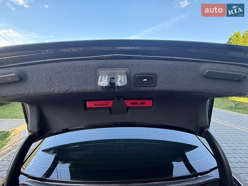 Седан Audi A6 2012 в Новояворовске