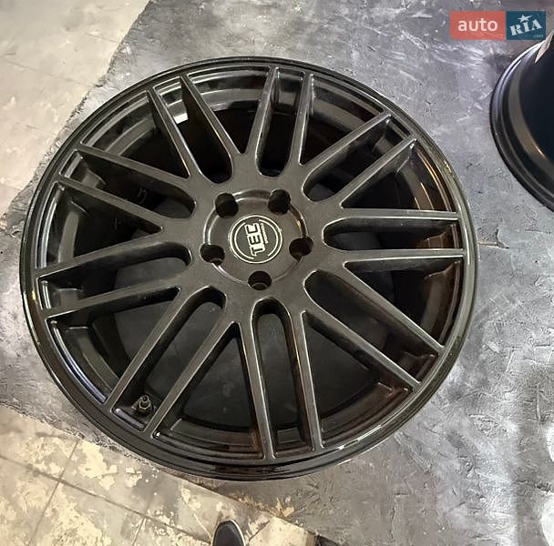 Седан Audi A6 2014 в Полтаве