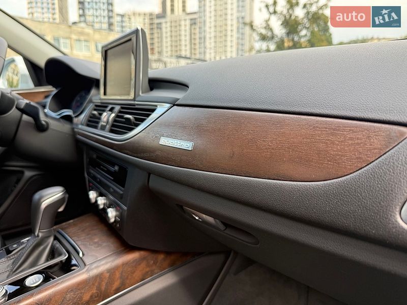 Седан Audi A6 2016 в Киеве