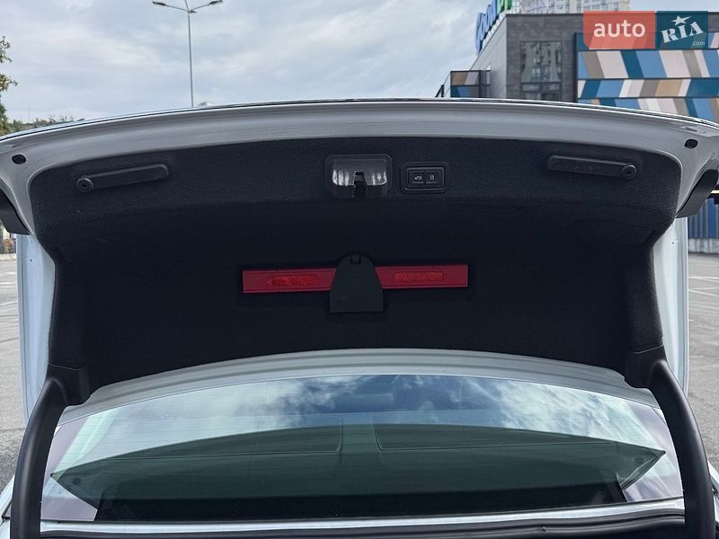Седан Audi A6 2016 в Киеве