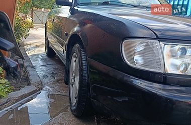 Седан Audi A6 1995 в Овруче
