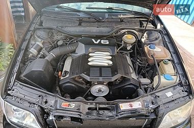 Седан Audi A6 1995 в Овруче
