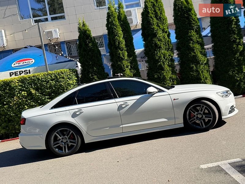 Седан Audi A6 2016 в Харькове