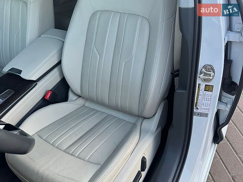 Седан Audi A6 2019 в Яворове