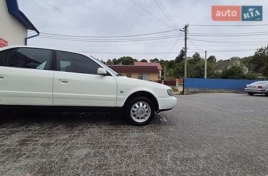 Седан Audi A6 1995 в Кременці