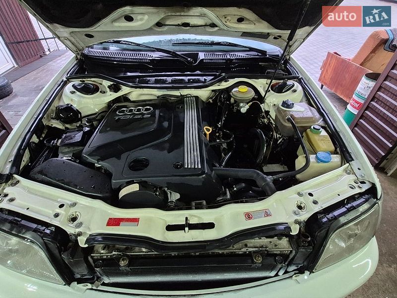 Седан Audi A6 1995 в Кременці