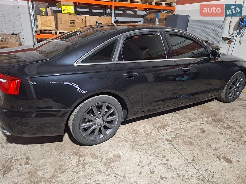 Седан Audi A6 2013 в Сумах