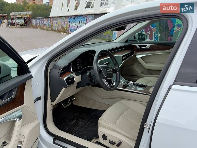 Седан Audi A6 2018 в Киеве