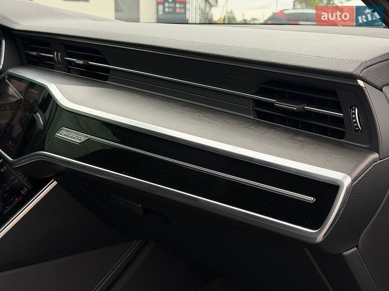 Седан Audi A6 2020 в Львові