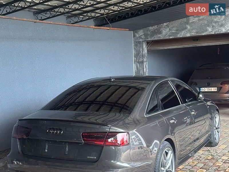 Седан Audi A6 2015 в Мукачево