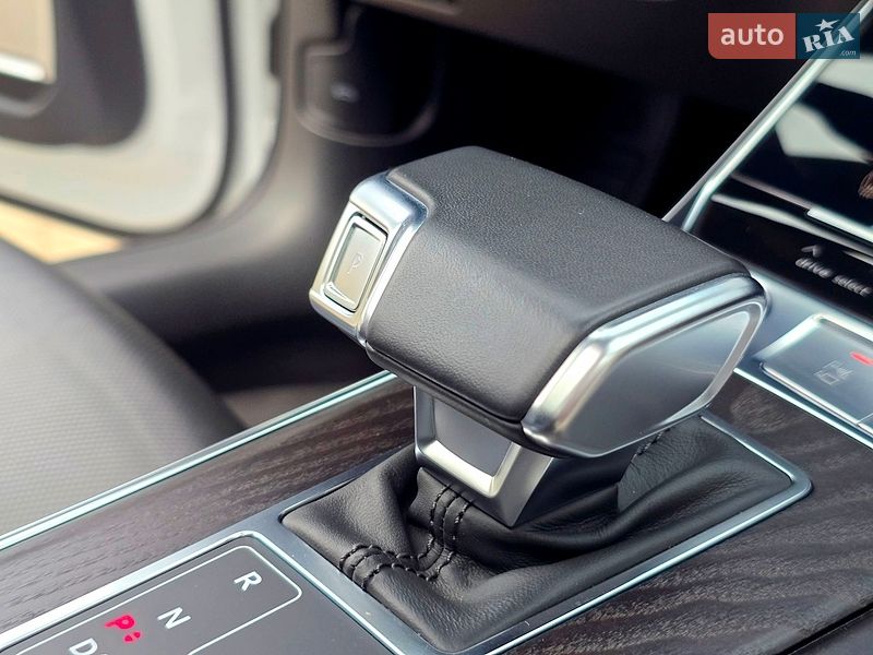 Седан Audi A6 2019 в Днепре