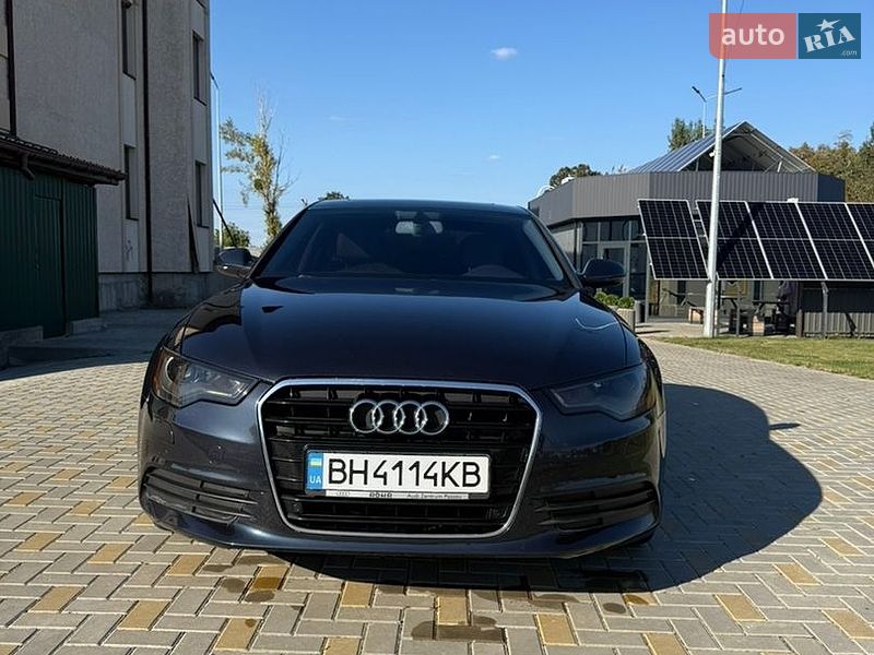 Седан Audi A6 2012 в Гайсине
