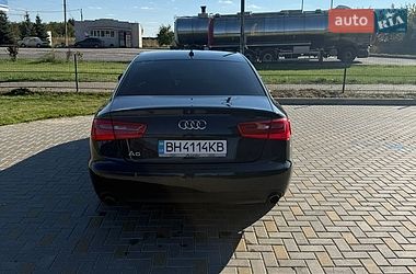 Седан Audi A6 2012 в Гайсине