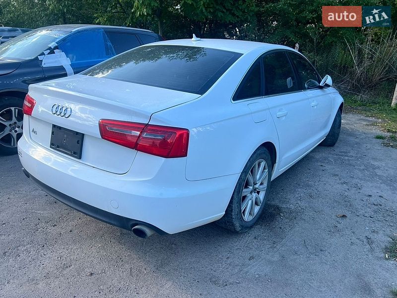 Седан Audi A6 2014 в Дубні
